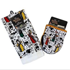 Disney’s Hocus Pocus Kitchen Set NWT